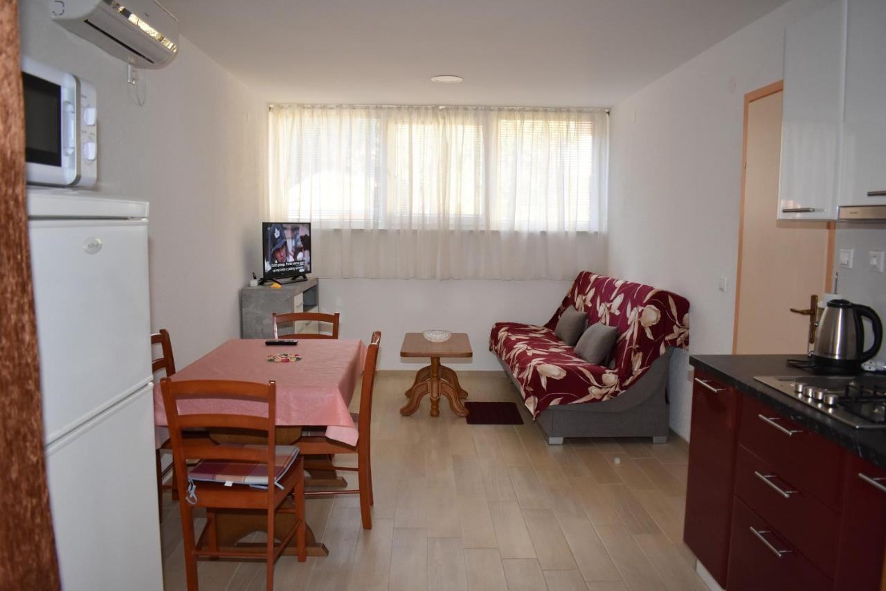 Apartments Sime Soline Biograd Na Moru Room photo